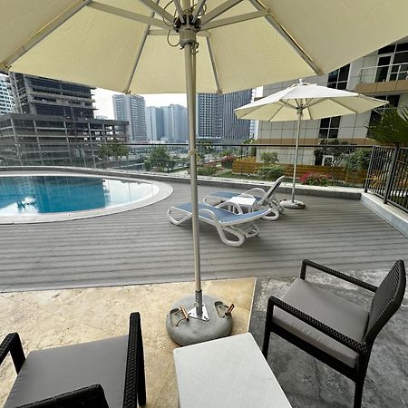 Dunya Tower Luxury And 2 Min Walk To Dubai Mall And Burj Khalifa In Heart Of Downtown Exteriör bild