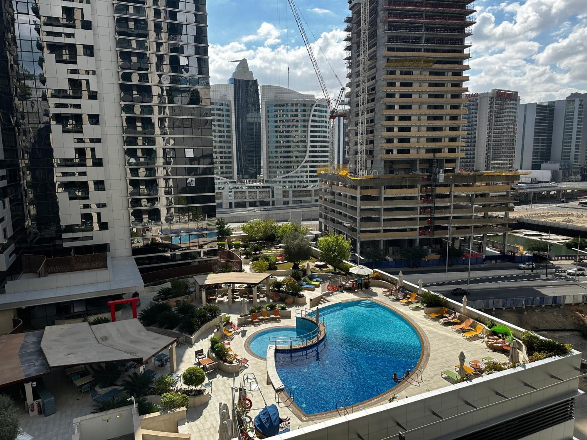 Dunya Tower Luxury And 2 Min Walk To Dubai Mall And Burj Khalifa In Heart Of Downtown Exteriör bild