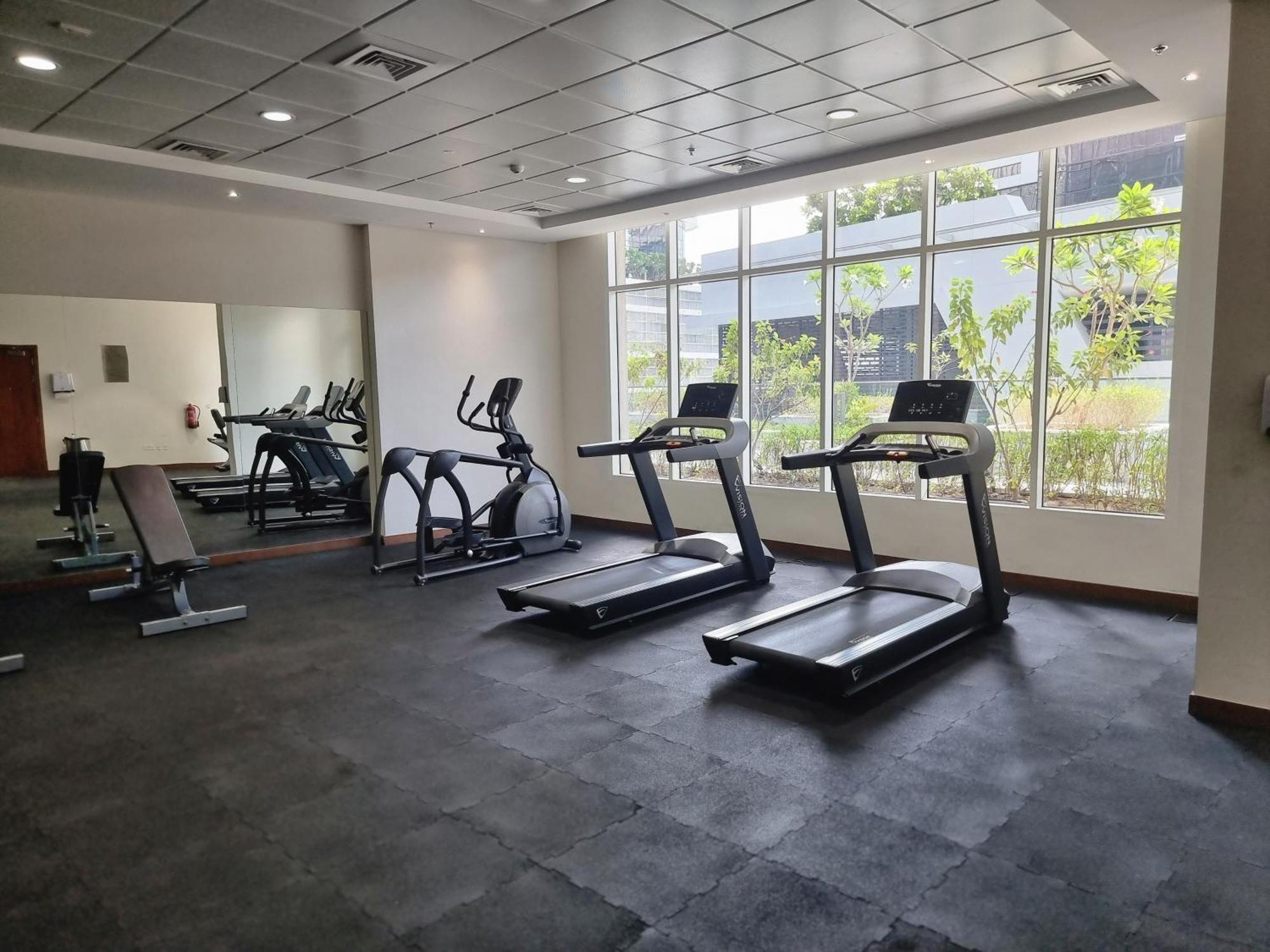 Dunya Tower Luxury And 2 Min Walk To Dubai Mall And Burj Khalifa In Heart Of Downtown Exteriör bild