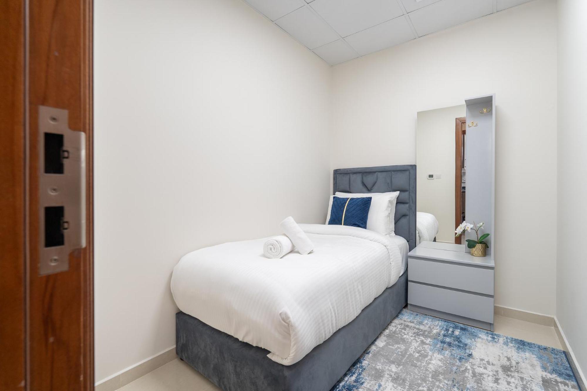 Dunya Tower Luxury And 2 Min Walk To Dubai Mall And Burj Khalifa In Heart Of Downtown Exteriör bild