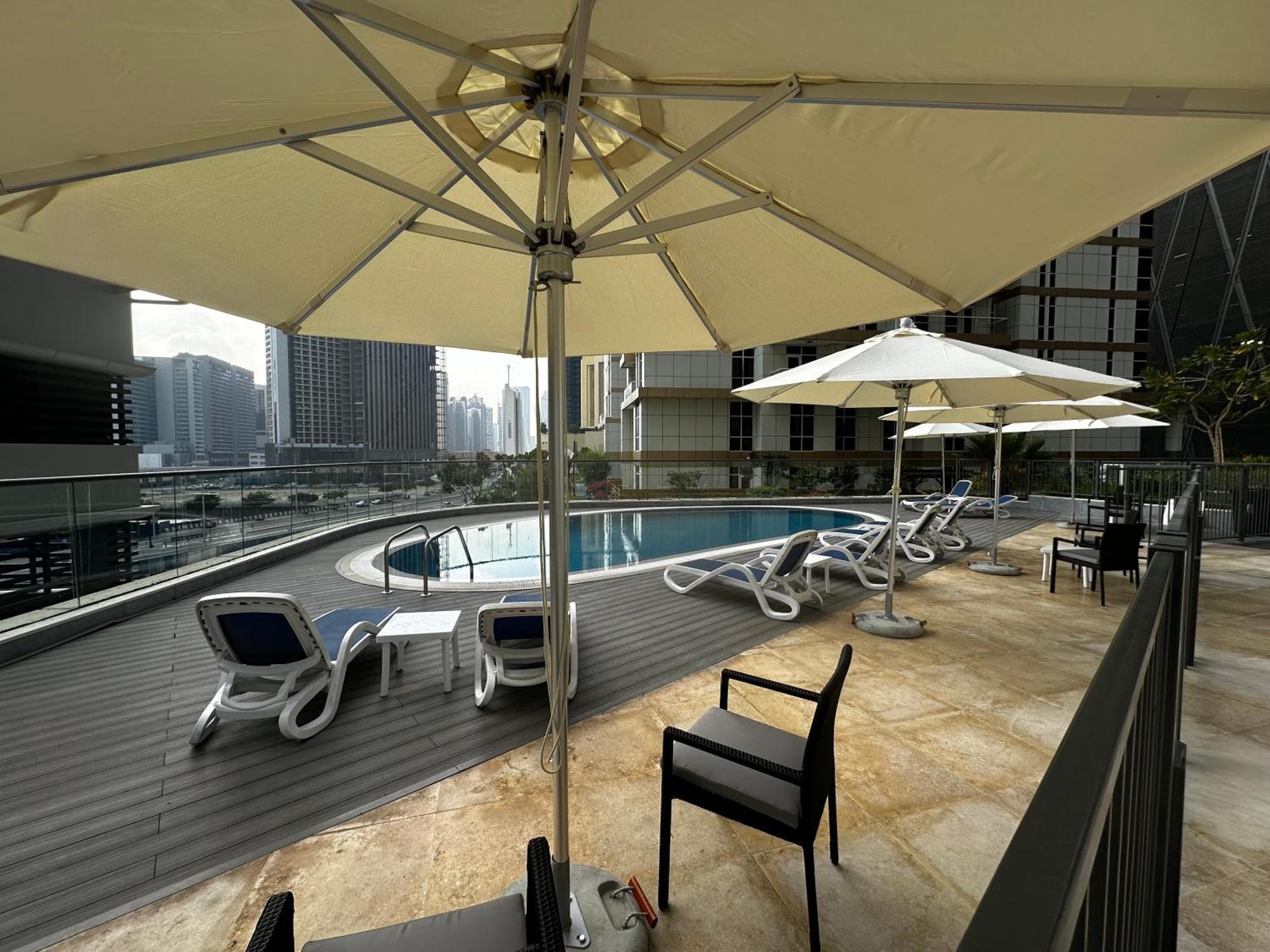 Dunya Tower Luxury And 2 Min Walk To Dubai Mall And Burj Khalifa In Heart Of Downtown Exteriör bild